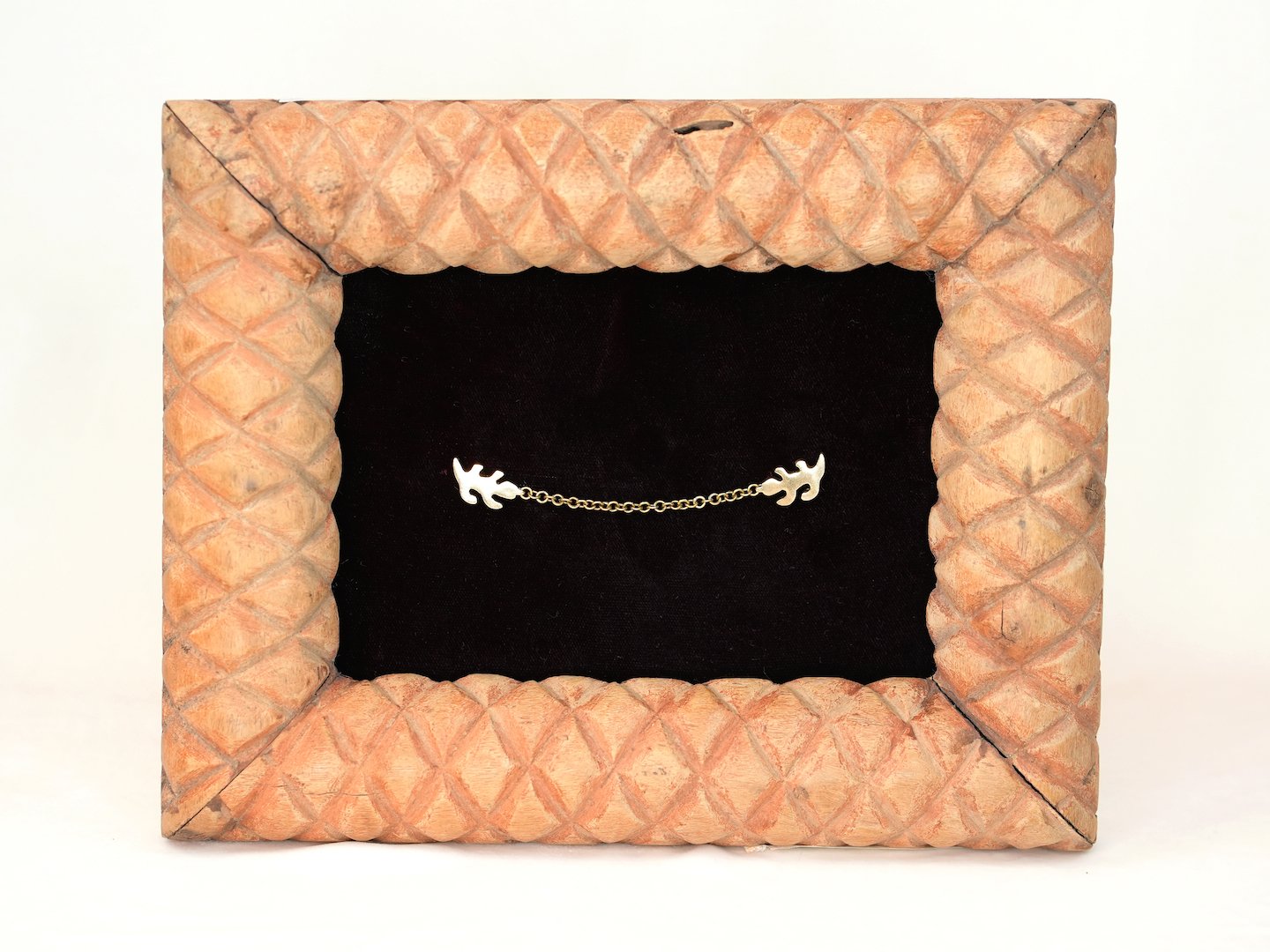 gobeklitepelizardcollarpinframed copy