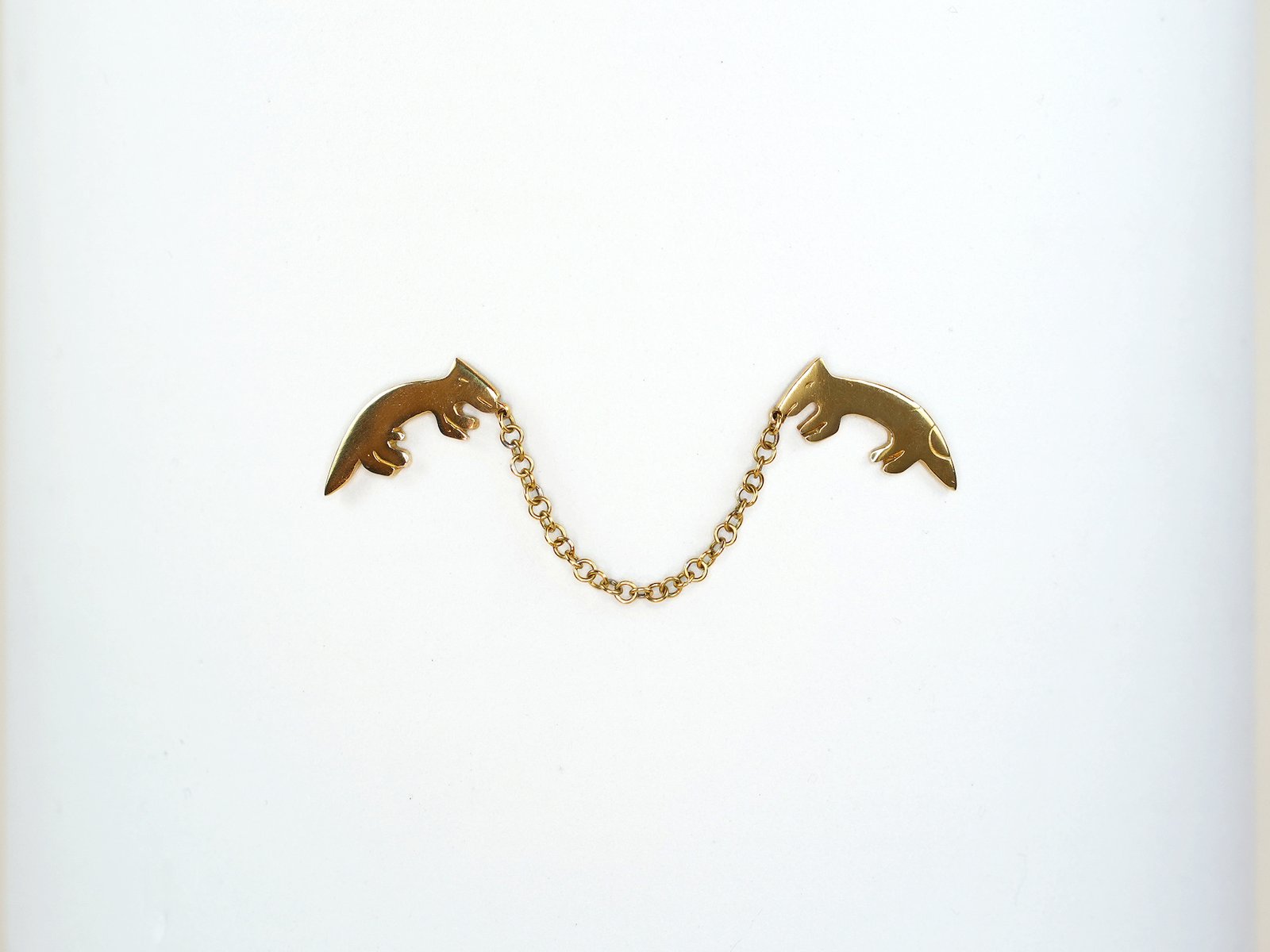 gobeklitepewolfcollarpin2